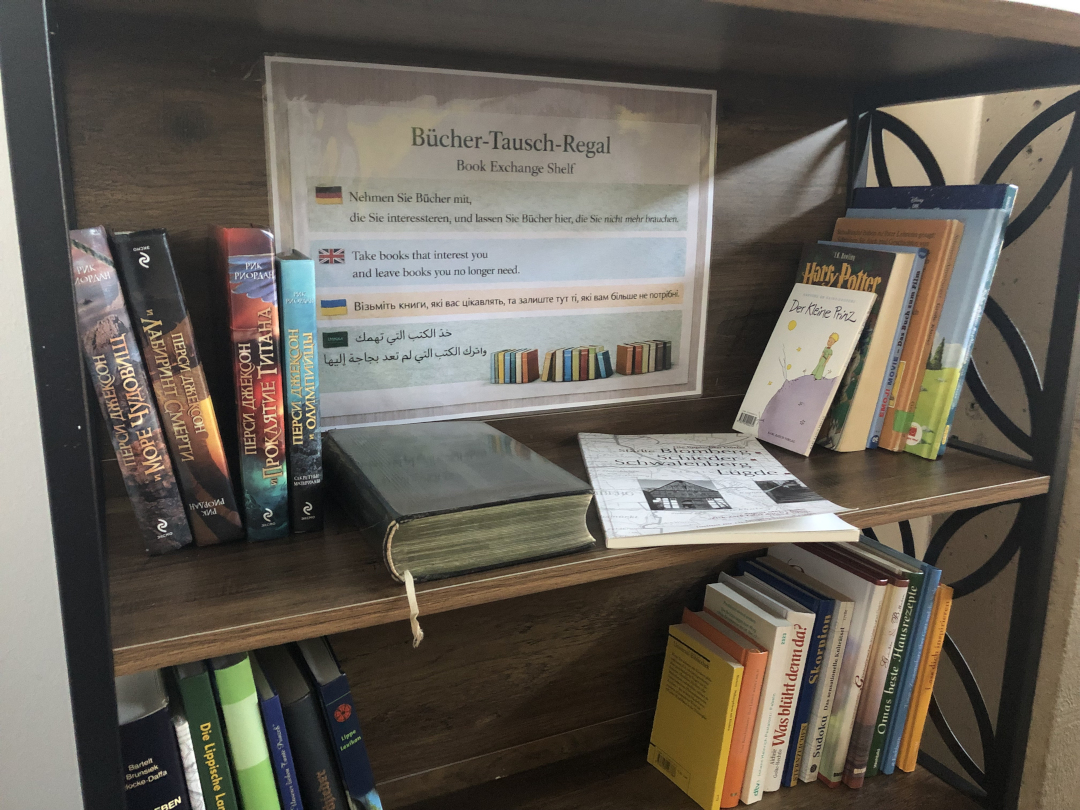 Öffnet die Seite 'Neues Bücher-Tausch-Regal in der VHS'